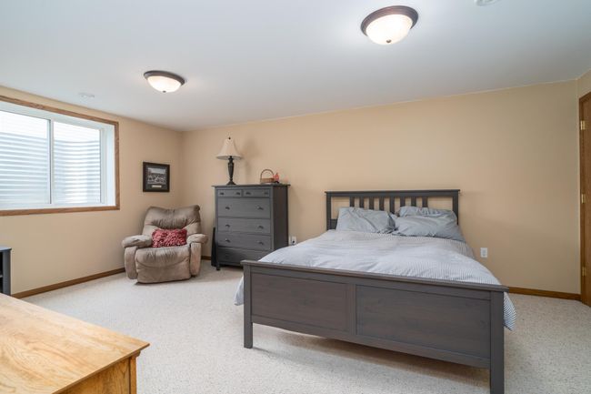 oversized basement bedroom | Image 22