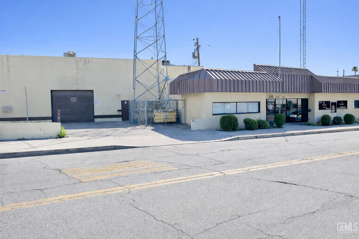 Commercial Sale in Bakersfield 3