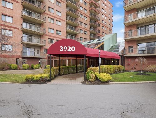 423-3920 Mystic Valley Pkwy, Medford, MA, 02155 | Card Image