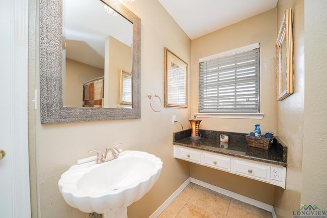 1303 Garner Ln, House other with 3 bedrooms, 2 bathrooms and null parking in Longview TX | Image 17
