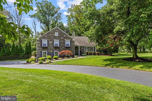 735 Hamilton Rd, BRYN MAWR, PA, 19010-1105 | Card Image