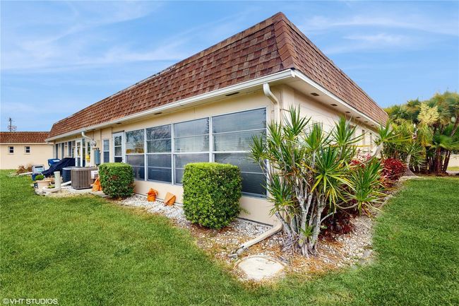 623 - 623 Park Cir, Condo with 2 bedrooms, 2 bathrooms and null parking in BRADENTON FL | Image 16