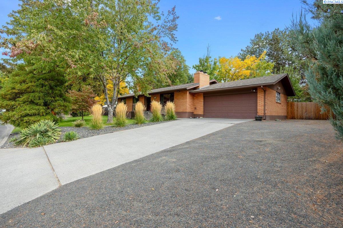Hoxie Ave, Richland, WA 99354