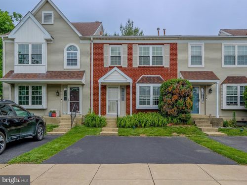 6 Victoria Dr, ASTON, PA, 19014-1549 | Card Image