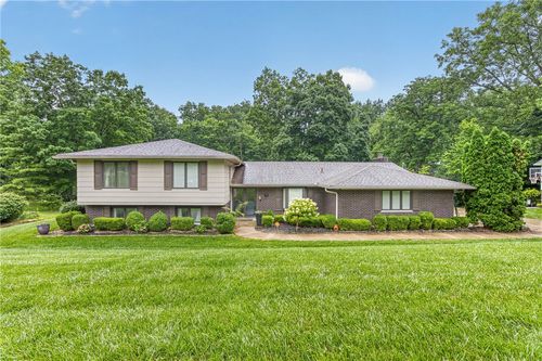 1480 Ambridge Rd, Washingtn Twp, OH, 45459-4922 | Card Image