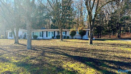 11017 Mount Charron Rd Nw, Huntsville, AL, 35810-1228 | Card Image