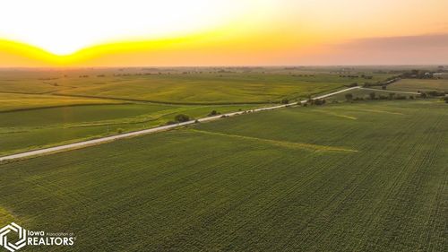 33104 Popcorn Rd, Humeston, IA, 50123-8079 | Card Image