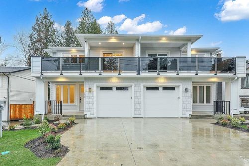 7826 118 St, Delta, BC, V4C6G8 | Card Image