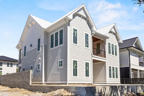 333 Airlie Rd, Wilmington, NC, 28403-3705 | Card Image