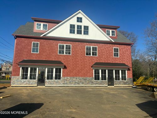 135 Apple St, Tinton Falls, NJ, 07724-2638 | Card Image