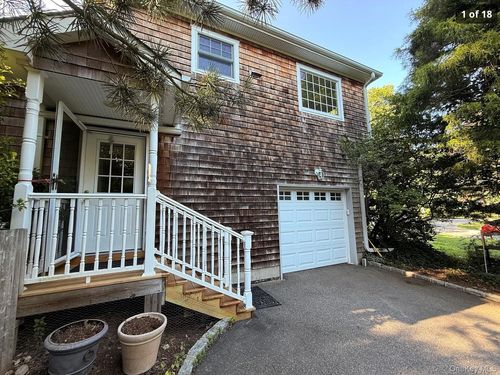 22 William Penn Dr, Stony Brook, NY, 11790-1327 | Card Image