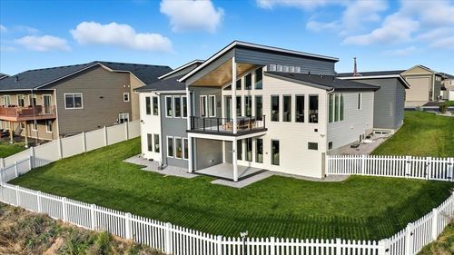 8603 N Upper Mayes Ln, Spokane, WA, 99208-7140 | Card Image