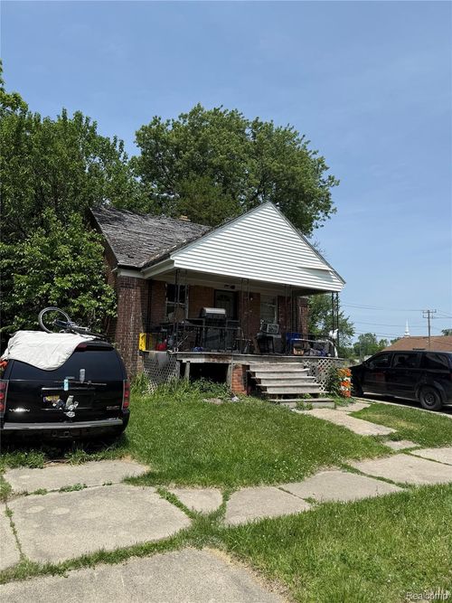 147 Church St, Highland Park, MI, 48203-2835 | Card Image