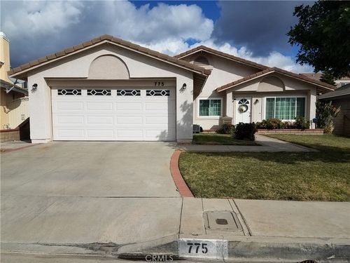 775 Falcon View St, Upland, CA, 91784-8003 | Card Image