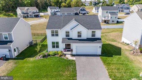 144 Thornwood Ln, BELLEFONTE, PA, 16823-8025 | Card Image