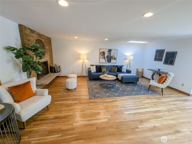 9233 Se 59 Th St, House other with 4 bedrooms, 3 bathrooms and null parking in Mercer Island WA | Image 7
