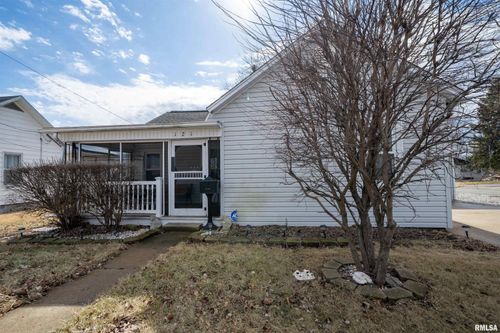 121 W Avenue F, Lewistown, IL, 61542-1716 | Card Image