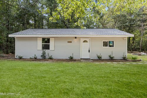 7083 Jefferson St, Bay Saint Louis, MS, 39520-8110 | Card Image