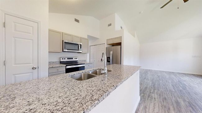 1598 Sw 152 Nd Ct, House other with 3 bedrooms, 2 bathrooms and null parking in OCALA FL | Image 6