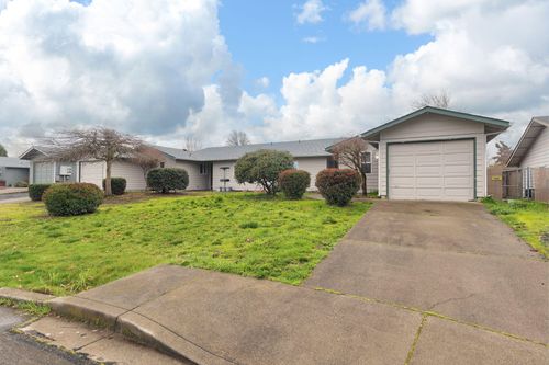 1460 Sw Kokanee Lane, Grants Pass, OR, 97527 | Card Image