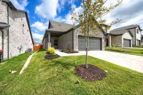 406 Blanton St, Mckinney, TX, 75069-2257 | Card Image