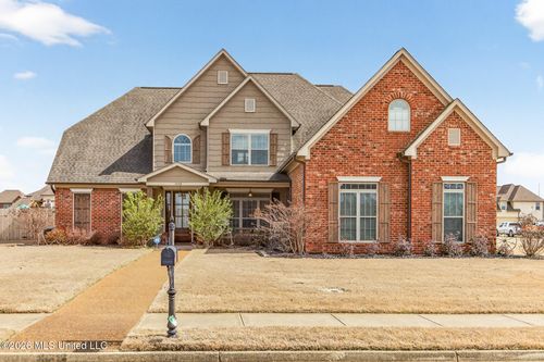 1052 Aquila Cir N, Olive Branch, MS, 38654-8548 | Card Image
