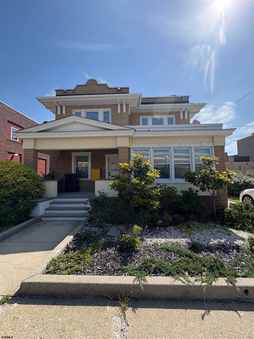 3 S Montpelier Ave, Atlantic City, NJ, 08401-6266 | Card Image
