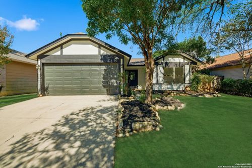9151 Tree Vlg, San Antonio, TX, 78250-4944 | Card Image