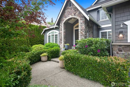808 275th Pl Se, Sammamish, WA, 98075-5914 | Card Image