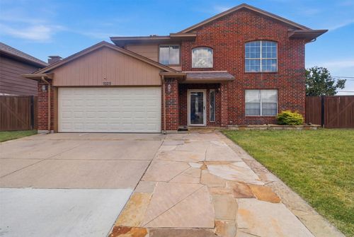 7029 Brookdale Dr, Watauga, TX, 76148-4253 | Card Image