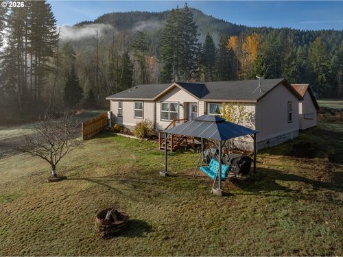 252 Blackledge Rd, Carson, WA, 98610-3242 | Card Image