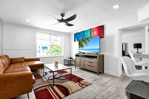 apt-305-1460 Ocean Dr, Miami Beach, FL, 33139-9301 | Card Image