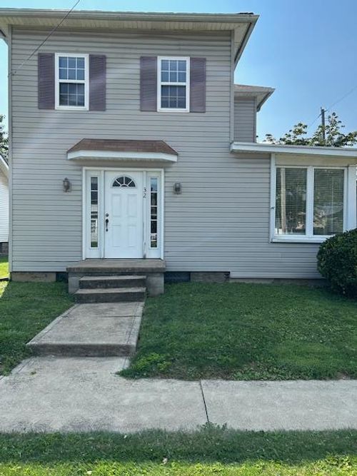 32 Sharon St, Shelby, OH, 44875-1145 | Card Image