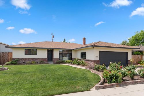 2720 E Pico Avenue, Fresno, CA, 93726 | Card Image