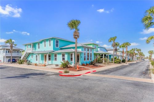 44-2525 S 11th St, Port Aransas, TX, 78373-6035 | Card Image