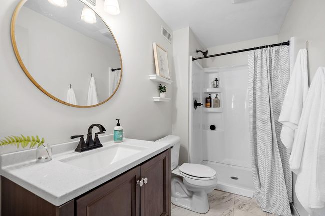 Lower level bathroom | Image 28