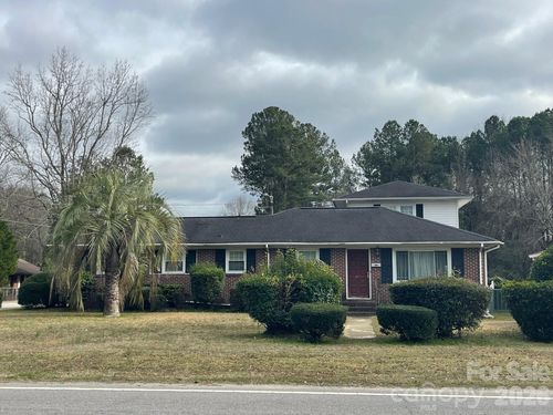 1529 W Market St, Cheraw, SC, 29520-3041 | Card Image
