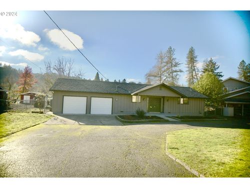 230 Singing Waters Rd, Winchester, OR, 97495 | Card Image