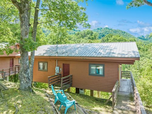 299 Blue Ridge Pkwy, Bryson City, NC, 28713 | Card Image