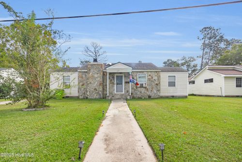 325 Miller Blvd, Havelock, NC, 28532-2645 | Card Image