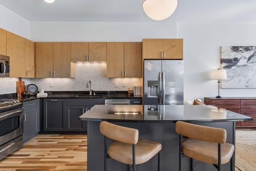 unit-707-215 10th Ave S, Minneapolis, MN, 55415-2102 | Card Image