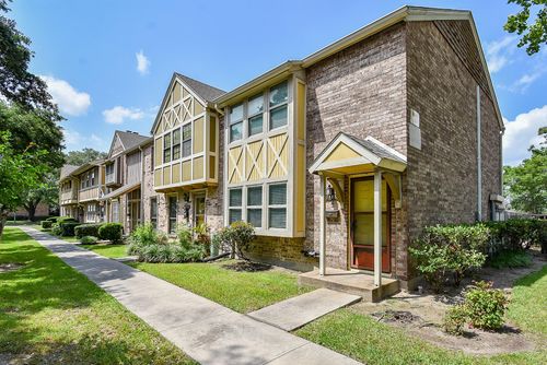 81-10488 Hammerly Blvd, Houston, TX, 77043-2103 | Card Image
