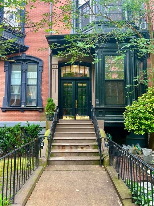 9-235 Beacon St, Boston, MA, 02116-1353 | Card Image