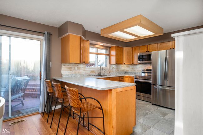 7622 Vintage Ct, Condo with 3 bedrooms, 3 bathrooms and null parking in Lawrence IN | Image 10