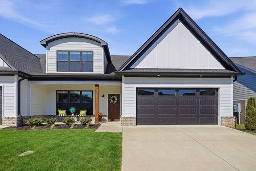 1056 Malinda Ln, Greenbrier, TN, 37073-2104 | Card Image