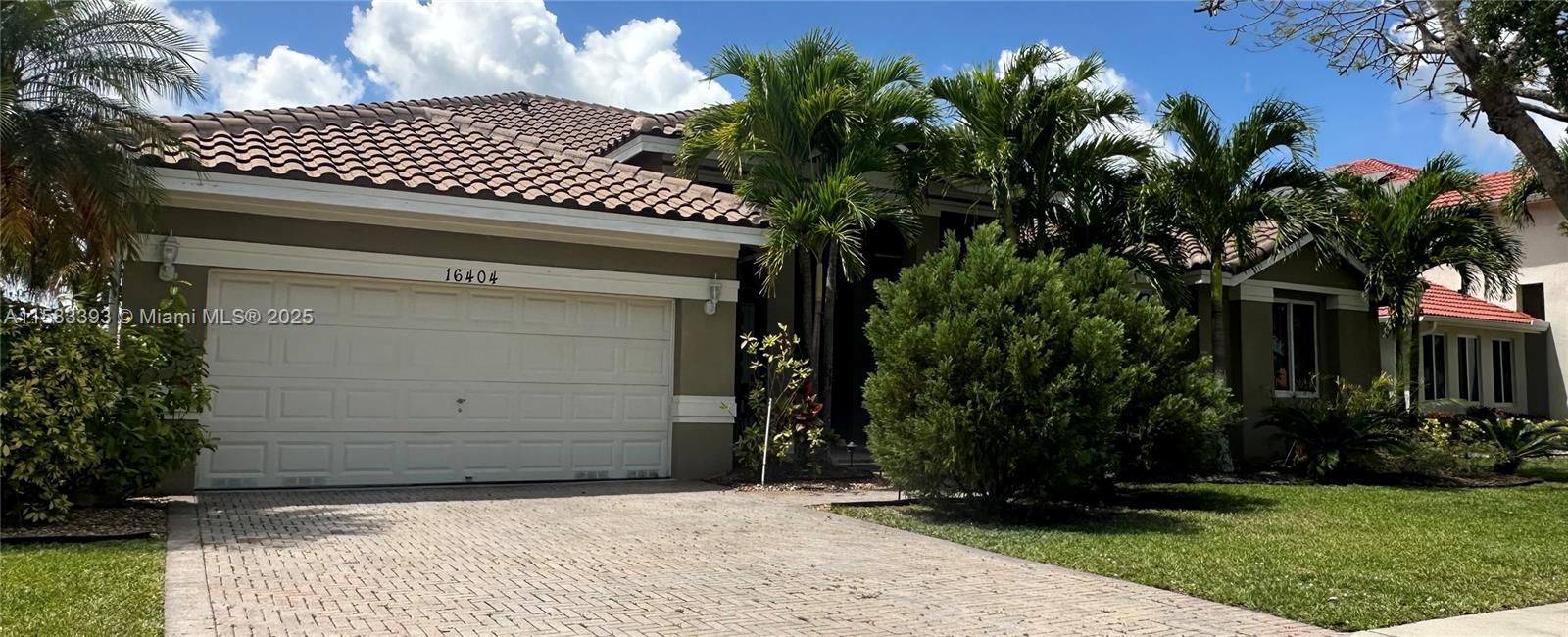 12th St, Pembroke Pines, FL 33028