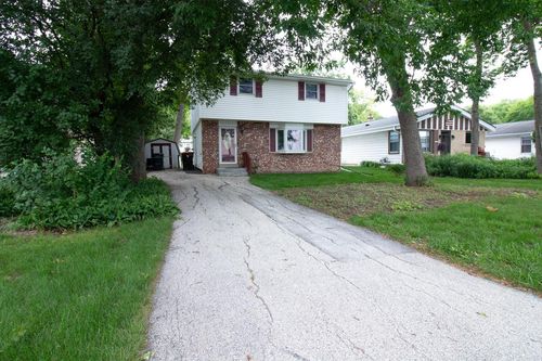 11634 W Dearbourn Avenue, Wauwatosa, WI, 53226 | Card Image