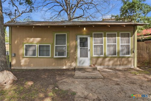 842 Burkett Dr, Seguin, TX, 78155-1101 | Card Image