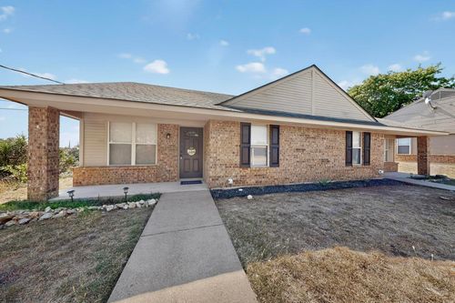 207 W Owens St, Weatherford, TX, 76086-5538 | Card Image