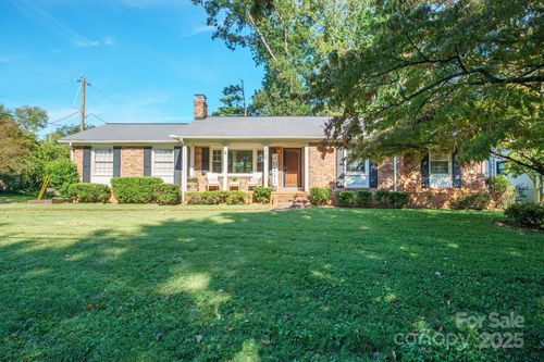 5748 Farmbrook Dr, Charlotte, NC, 28210-3716 | Card Image